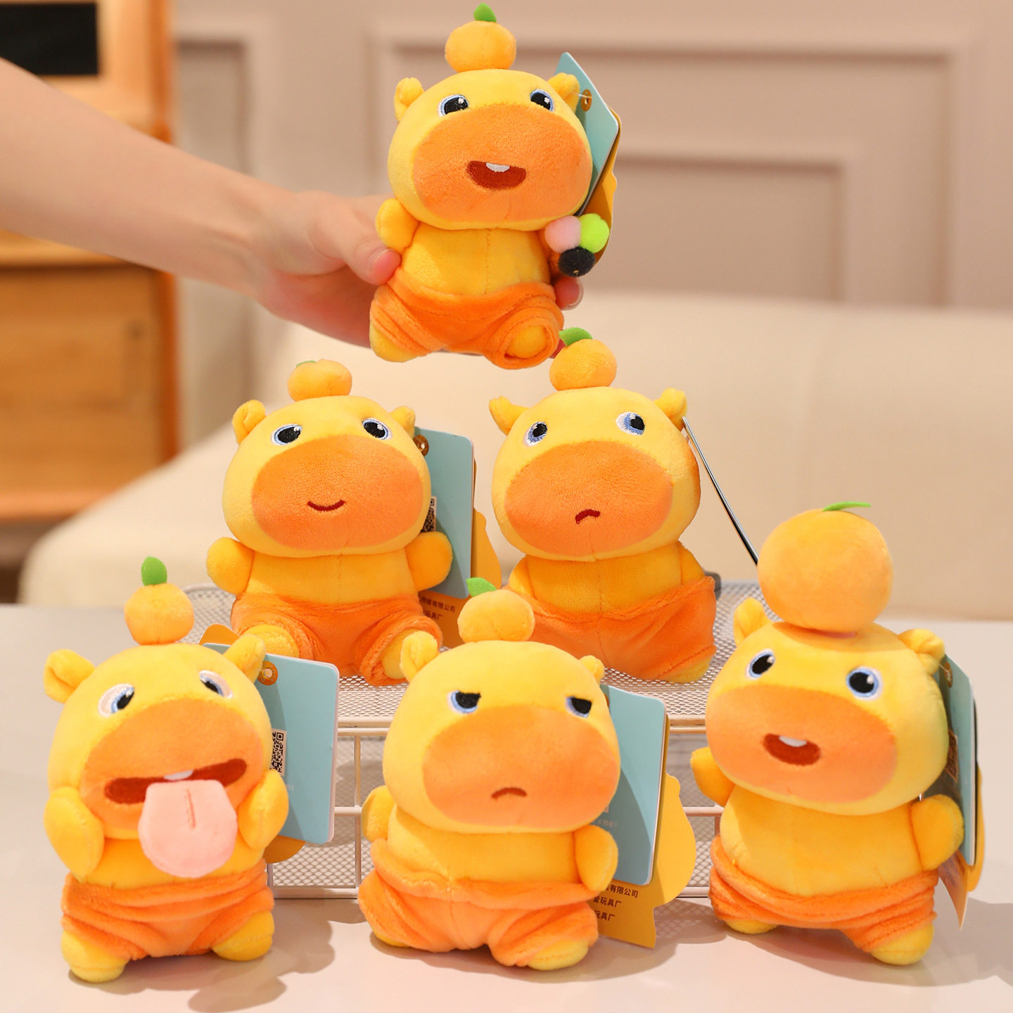 正版水豚噜噜玩偶大号挂件毛绒多爱玩具公仔娃娃生日礼物送女友,淘宝优惠券,粉丝福利购,淘宝优惠卷