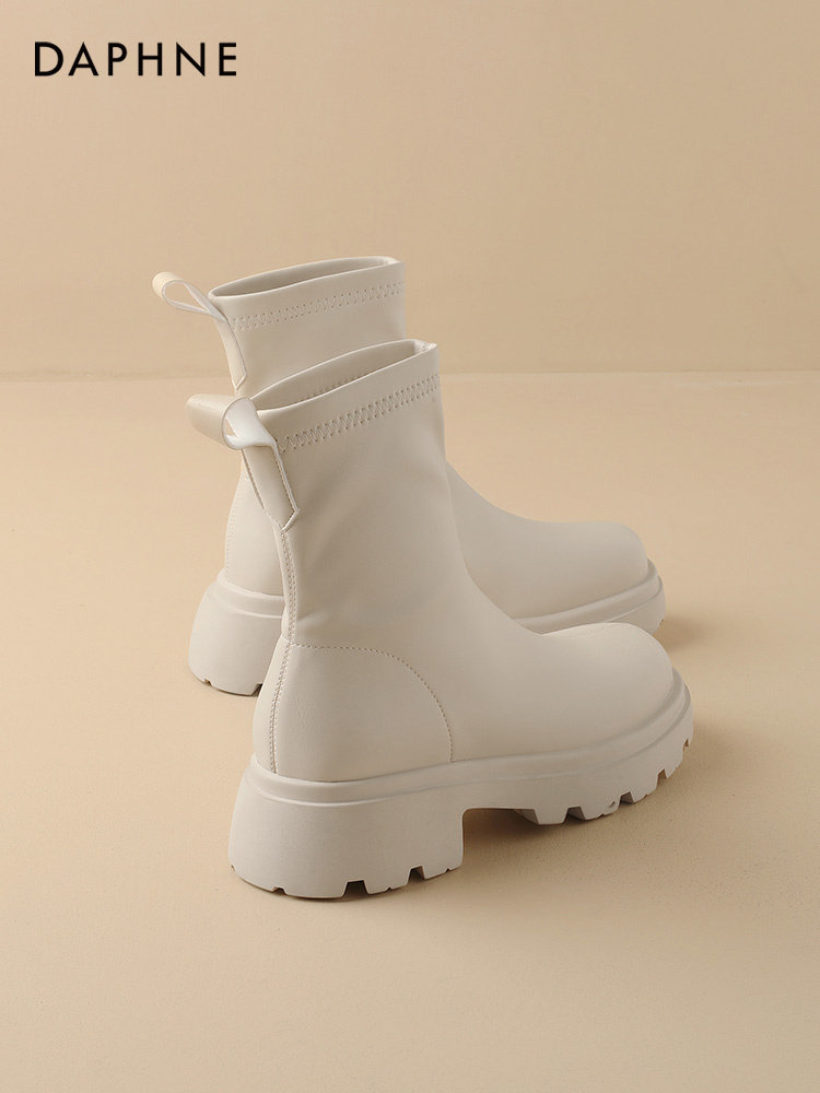  达芙妮首航时装靴