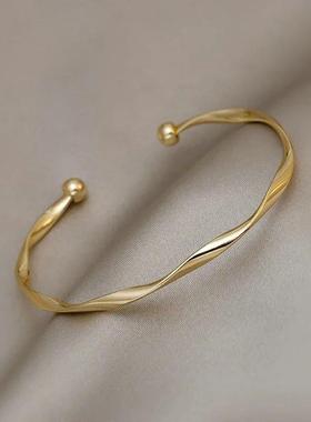 Fashion Opening Bangle Gold Color Glossy Twisted Thin Bangle