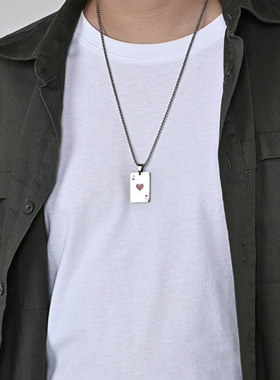 时尚男女钛钢字母红黑桃爱心项链个性情侣扑克吊坠嘻哈不掉色饰品