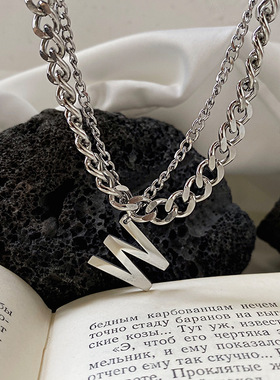 新款W字母双层项链 男轻奢小众嘻哈男士潮锁骨毛衣链情侣高级感女