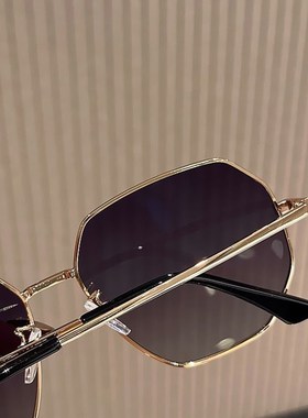 速发2潮2新专0抗UV太男开车款用偏光太镜遮街拍大脸