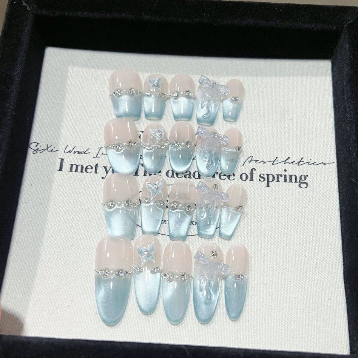 纯手工儿童穿戴甲女童美甲爆闪浅蓝色法式猫眼纯手工穿戴甲清透立,淘宝优惠券,粉丝福利购,淘宝优惠卷