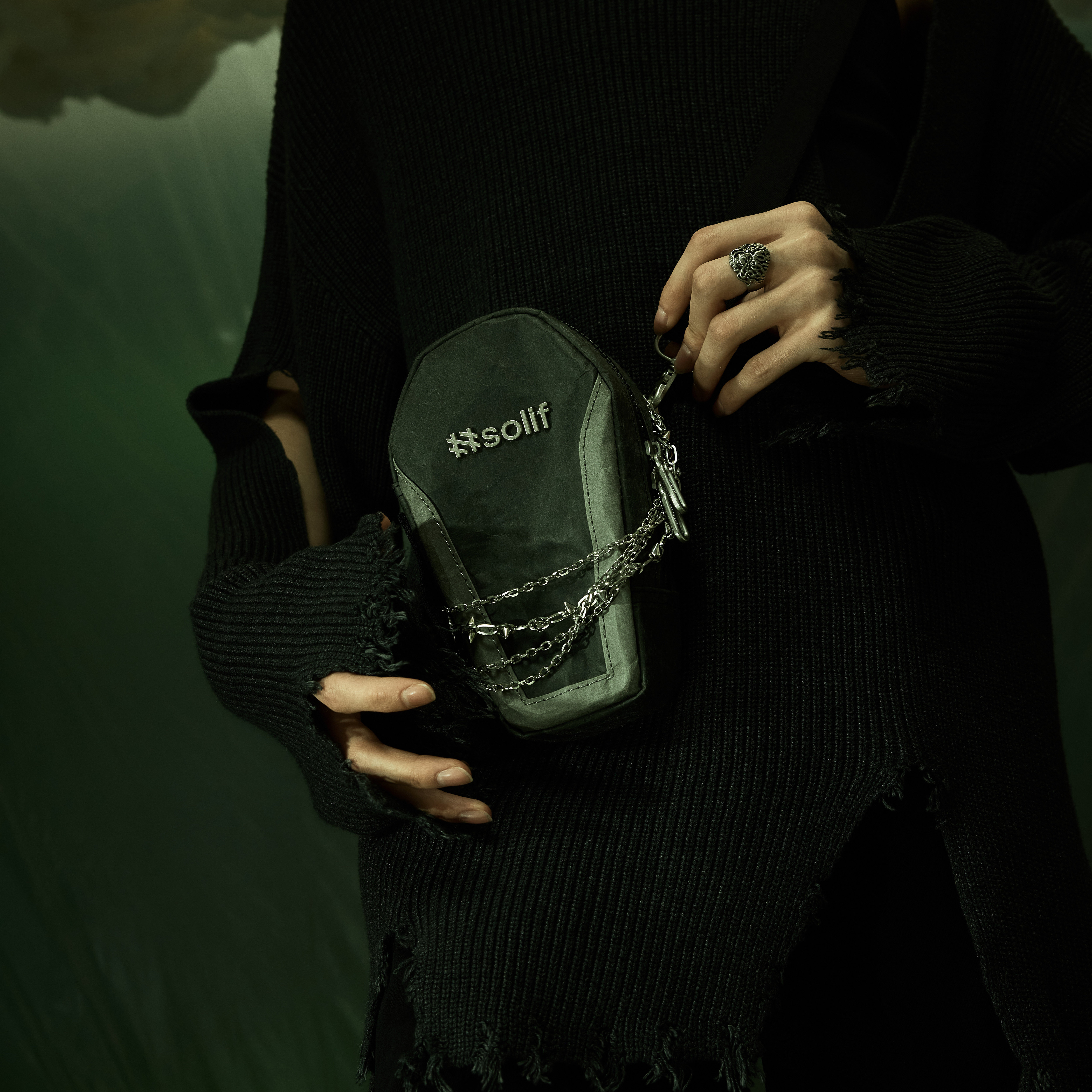 solif新品弥撒原创设计斜挎手拿腰包包男女万圣节暗黑系秋冬新款