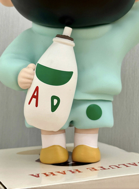 【拾壹】好吃AD奶瓶蜡笔小新手办卡通可爱创意潮公仔桌面摆件礼物