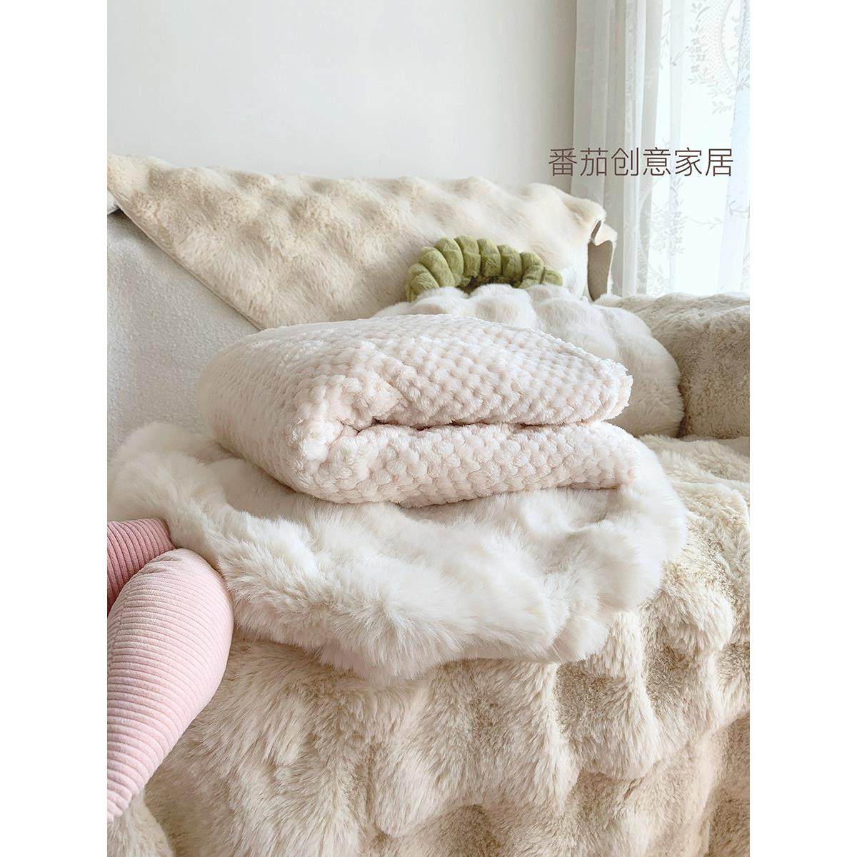 抱枕被两用二合一毯子撸猫感毛绒秋冬午睡盖毯兔毛绒抱枕靠垫车载,淘宝优惠券,粉丝福利购,淘宝优惠卷