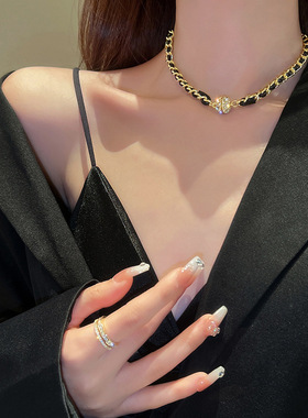 韩系新款抖音同款新款地心引力拼皮项链吸铁石项链锁骨链个a3208