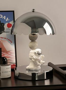 贝汉美宇航员轻奢高级感摆件台灯装饰品卧室床头灯送男生生日礼物