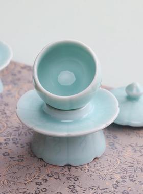 青瓷带托圣水杯供水陶瓷佛前水杯佛具用品莲花观音供水供奉小茶杯