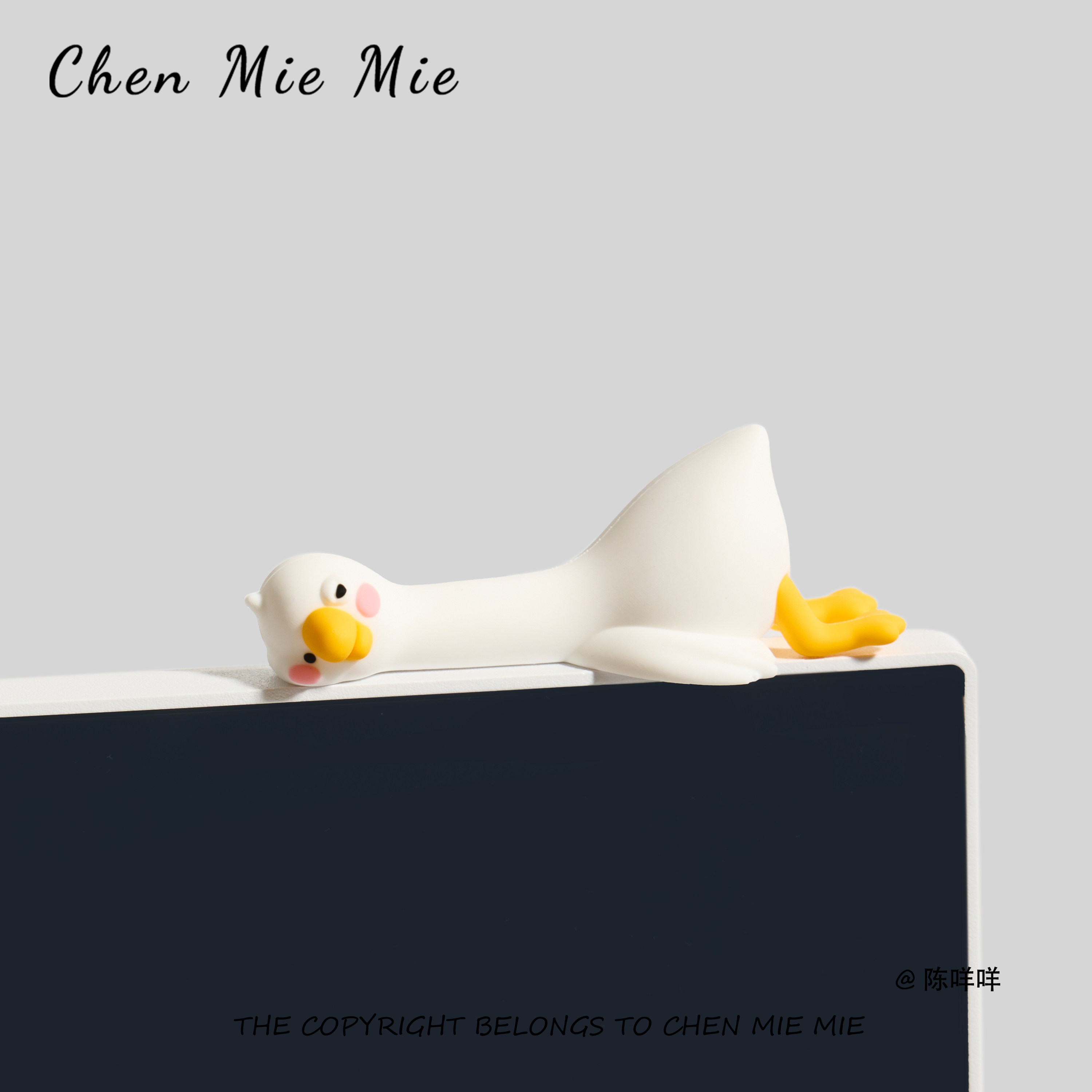 「无聊了送TA一套绿色打伞小鸭子」卡通可爱桌面摆件礼物车载装饰