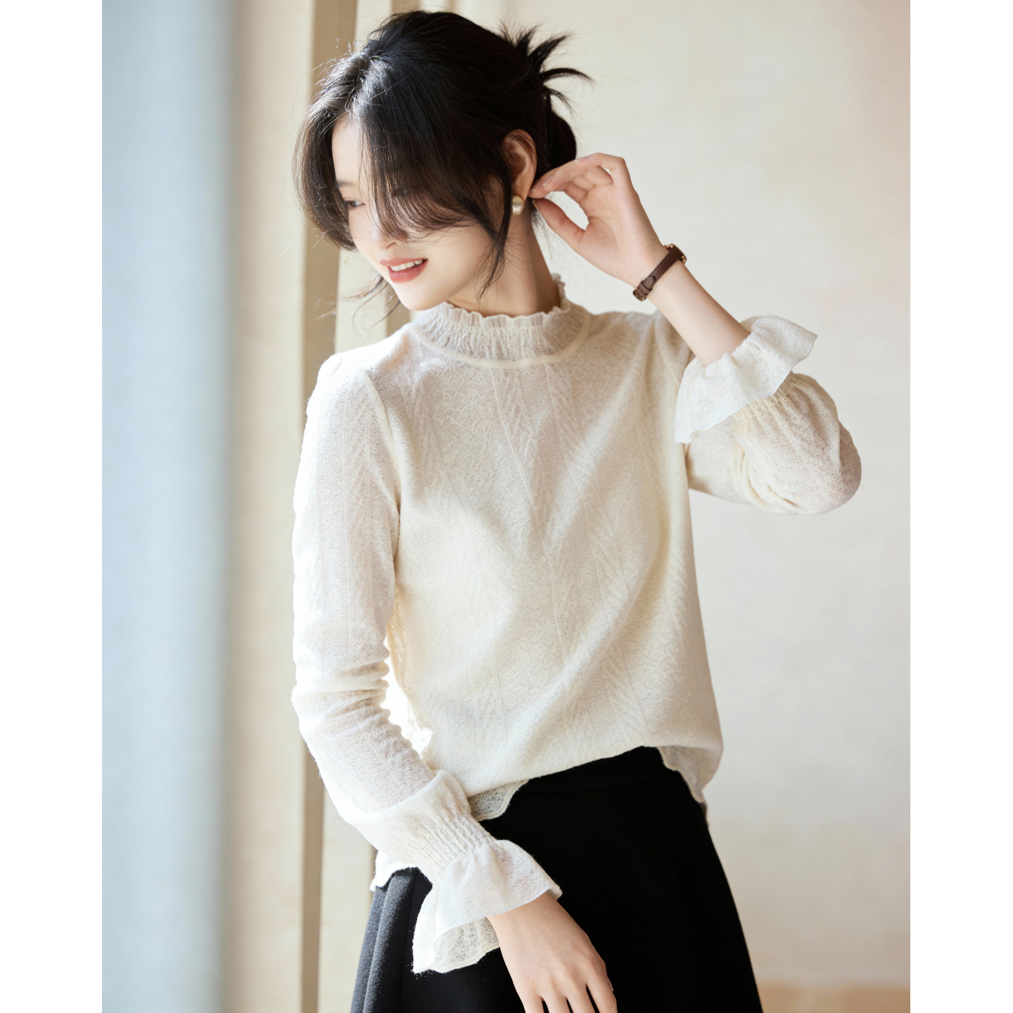 Basic House/百家好花边喇叭袖白色针织打底衫女冬新款叠穿内搭,淘宝优惠券,粉丝福利购,淘宝优惠卷