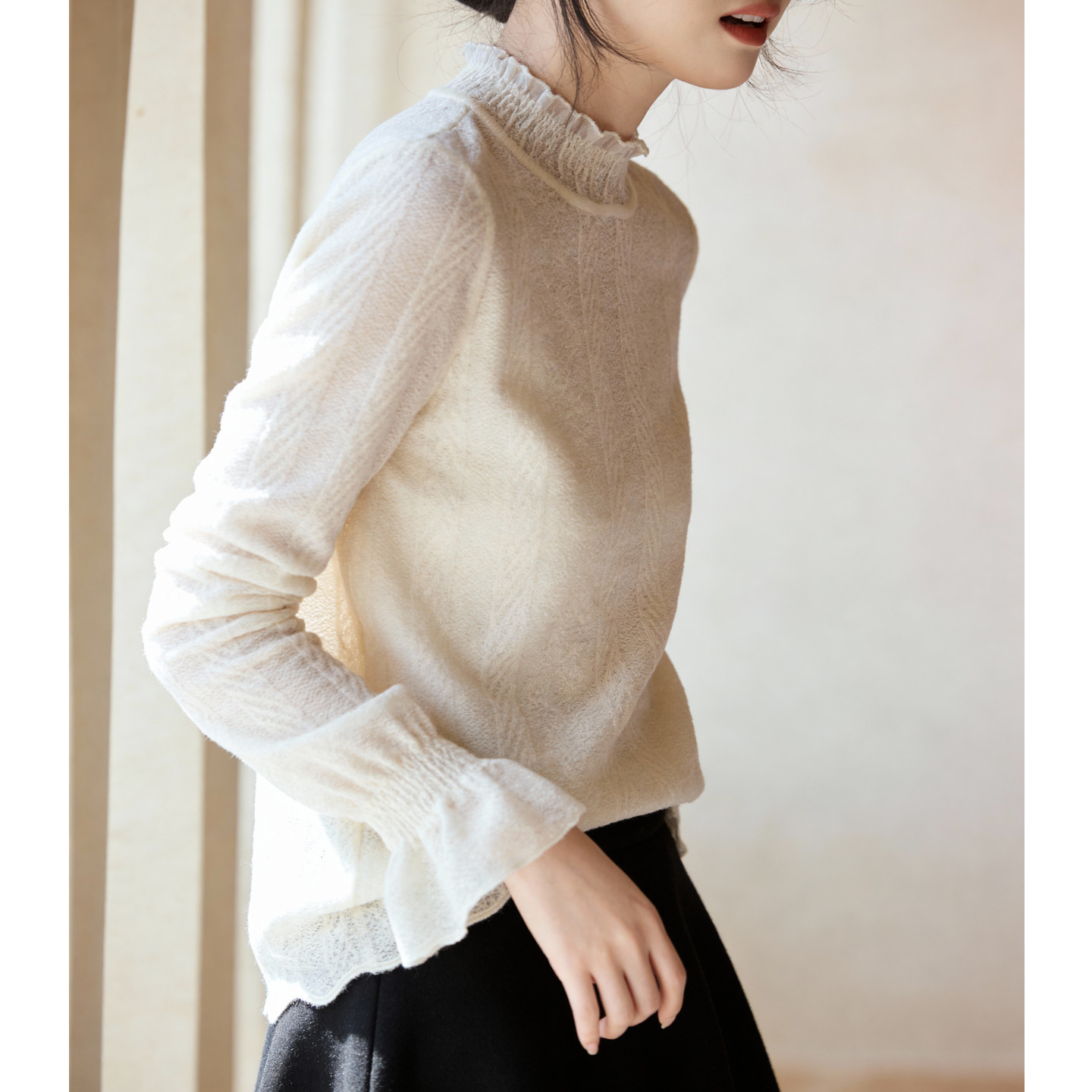 Basic House/百家好花边喇叭袖白色针织打底衫女冬新款叠穿内搭,淘宝优惠券,粉丝福利购,淘宝优惠卷