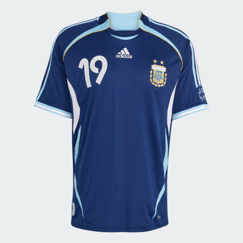 Adidas/阿迪达斯正品夏季男士透气复古足球球衣运动短袖T恤JN3709 - 图1