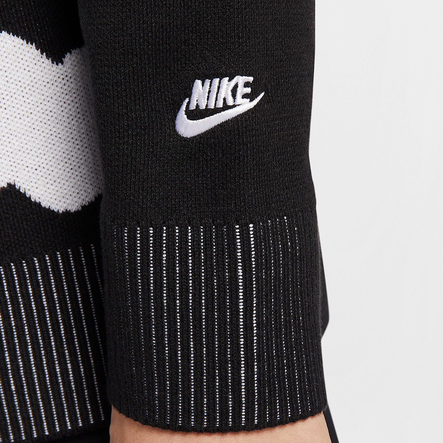 Nike/耐克正品2025秋季款男士日常翻领套头针织套头衫HV1437-010,淘宝优惠券,粉丝福利购,淘宝优惠卷