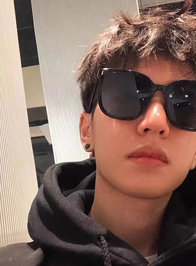 男士复古黑框墨镜防紫外线显气质