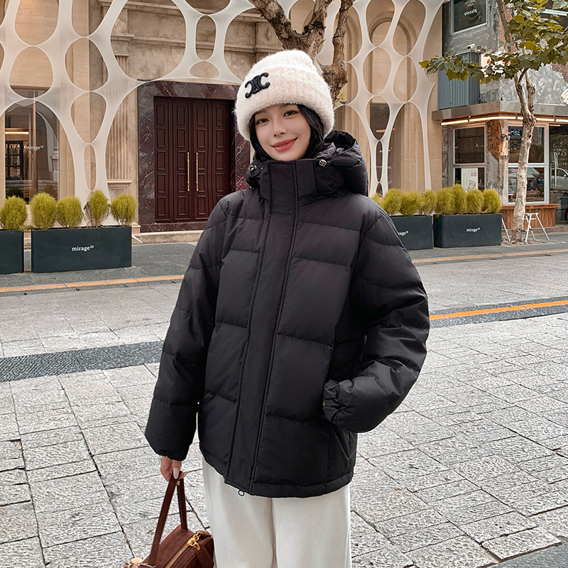 鲜泰中戏羽绒服女短款2024冬季新款加厚蓄热绒布面包情侣连帽外套
