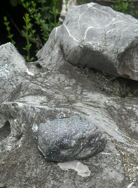 现代个性创意仿真石头钥匙盒可藏钥匙防丢失趣味搞怪隐蔽收纳摆件