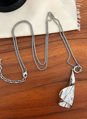 2025新款小众设计感马蹄莲项链轻奢高级感时尚百搭气质款毛衣链