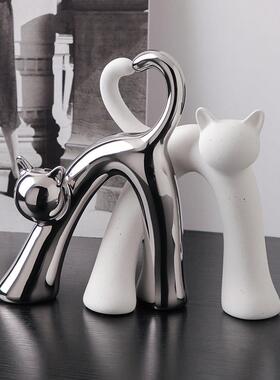 轻奢异形交叉爱心猫猫摆件客厅酒柜样板间设计感抽象装饰品摆设