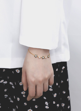 高级感925纯银黑色五角星手链in