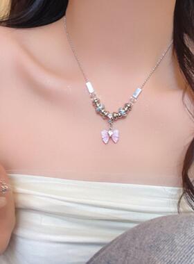 甜美酷辣风粉色蝴蝶吊坠项链女
