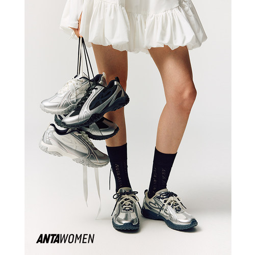 安踏雀跃薄底鞋女芭蕾风休闲鞋2025秋季潮流百搭银色运动鞋小白鞋 - 图2