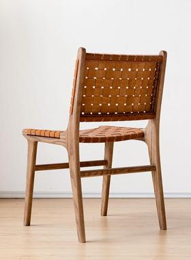 同频者日式马鞍皮餐椅家用实木网红轻奢创意复古休闲靠背编织椅子