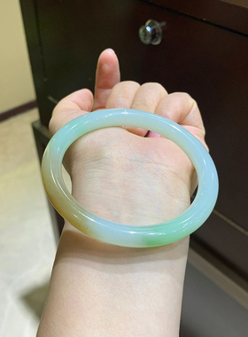 精选新疆老料和田玉圆条手镯俏色且末糖美人条玉手镯翠青女款送礼