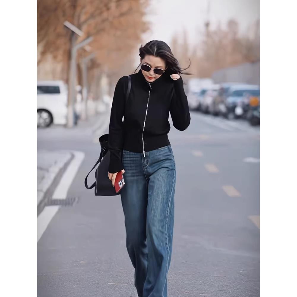 黑色半高领针织开衫女秋冬修身短款双拉链今年流行的爆款毛衣外套 - 图0