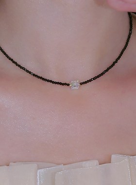 网红设计感黑色水晶小方糖项链女个性百搭短款锁骨链高级感颈链