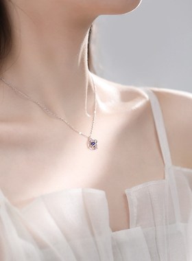 梦幻星球项链女高级设计感小t众轻奢2023年新款轻奢锁骨链生日礼