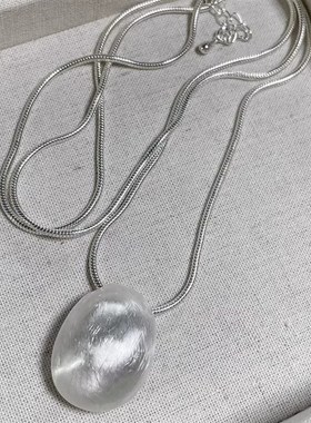 小众磨砂拉丝豆豆吊坠水滴长款项链简约毛衣链气U质高级感百搭女