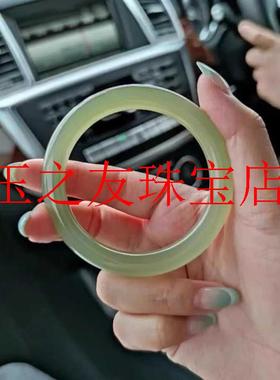 精选新疆和田玉青海料青玉泥鳅背细圆条茶晴玉手镯冰底晴水手镯女