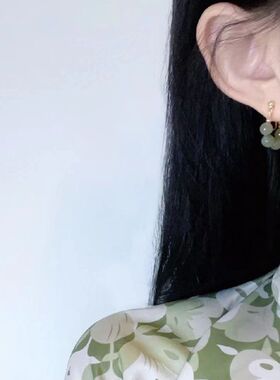 2024年新款温润如玉复古温柔仿和田玉无耳洞耳夹女轻奢小众耳环