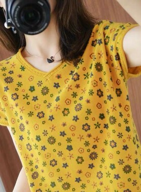 短袖大码女装2024夏季新款潮复古碎花V领t恤女宽松民族风棉质上衣