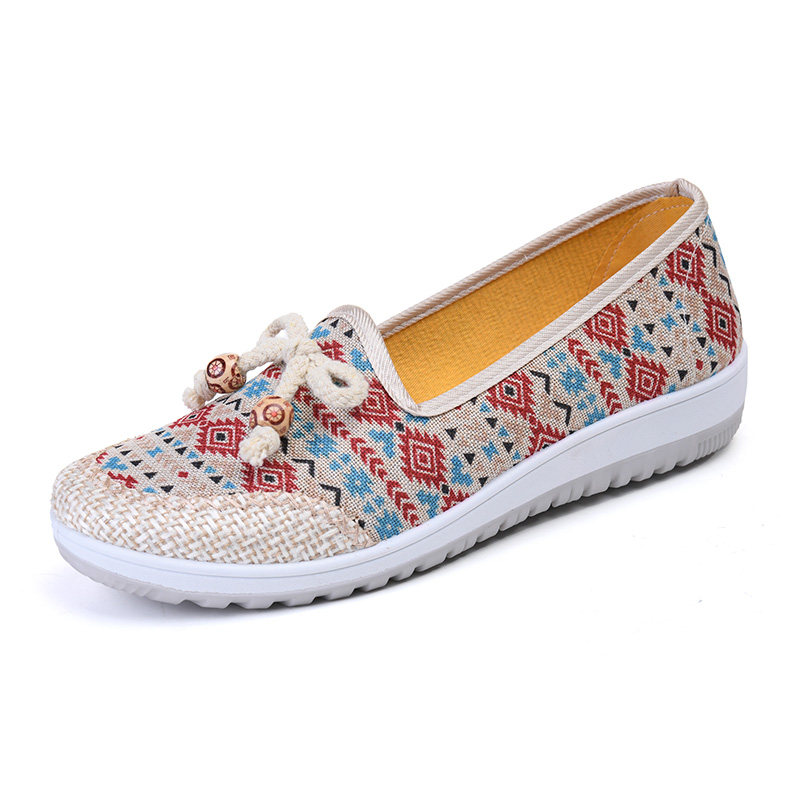 老北京布鞋女春秋休闲单鞋平底防滑绣花鞋一脚蹬女款软底妈妈女鞋,淘宝优惠券,粉丝福利购,淘宝优惠卷