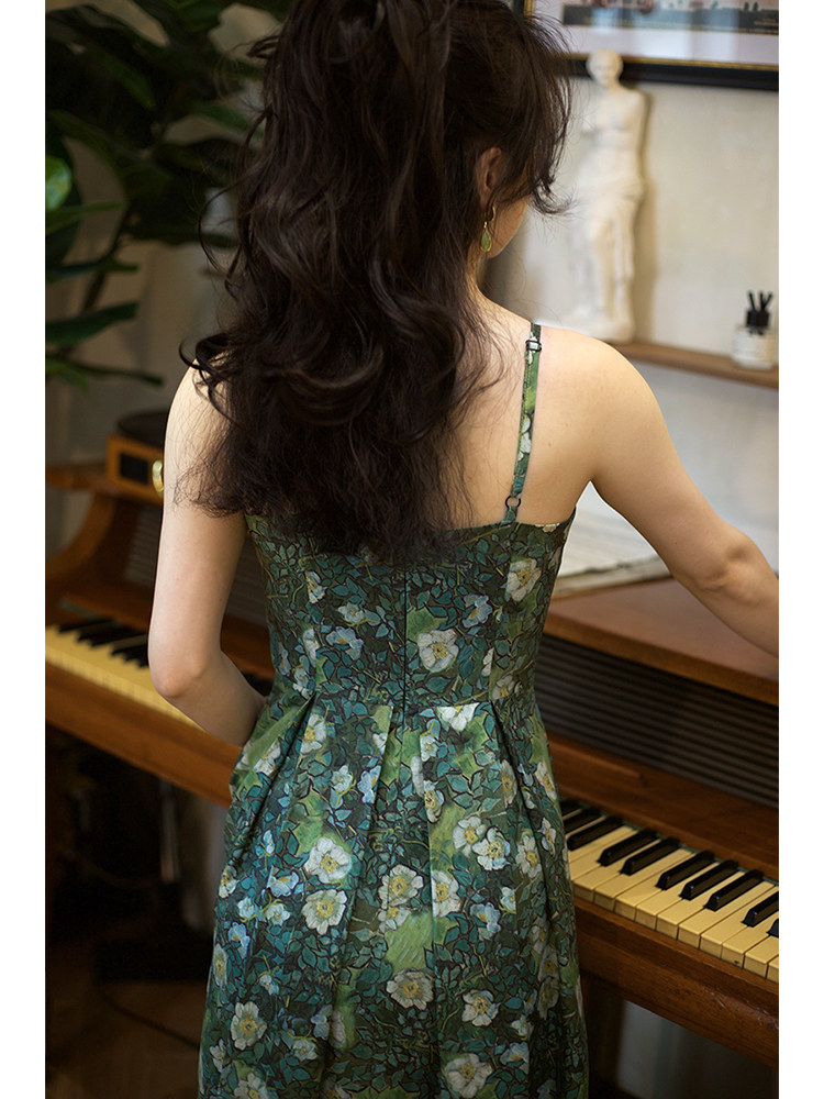 莫耦某[梵高的野玫瑰]吊带裙复古油画绿色搭配内搭春夏季碎花裙子,淘宝优惠券,粉丝福利购,淘宝优惠卷