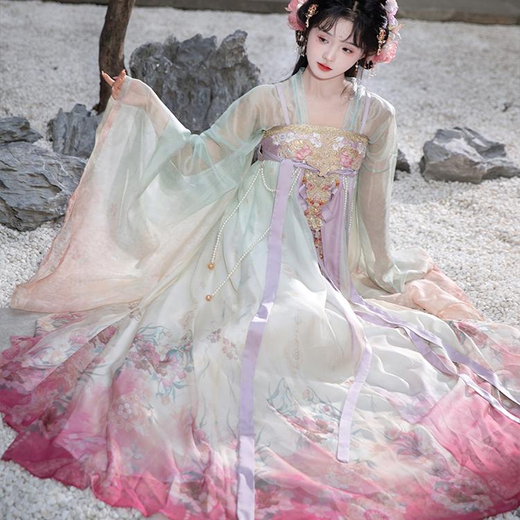 新款汉服女重工刺绣大袖衫超仙古风加厚保暖斗篷披风襦裙冬季套装 - 图3