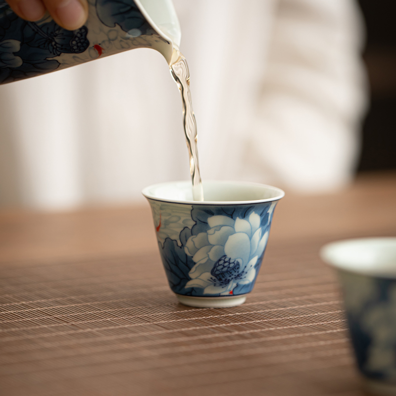 臻仙陶瓷青花瓷釉里红主人杯功夫茶具小茶杯个人杯单杯高档品茗杯-图1