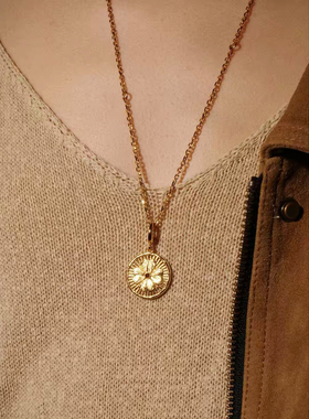 绯红花章宝石金币吊坠项链女