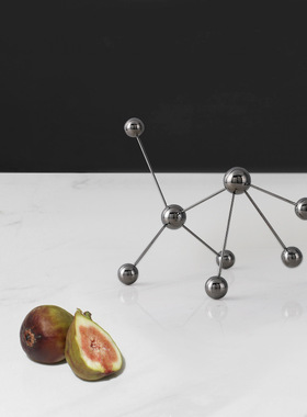 北欧轻奢创意高档金属桌面装饰品玄关欧式客Z厅装饰摆件