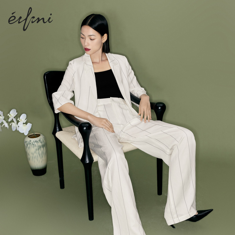 Eifini/伊芙丽女装2024年夏装新款条纹宽松亚麻西装外套1F4110761