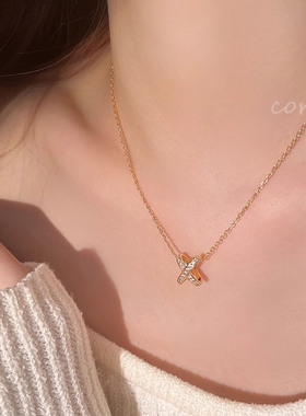 18k金满钻交叉锁骨链女