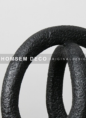 现代极简创意黑白色环形样板房间售楼处大堂抽象S展厅软装饰品摆