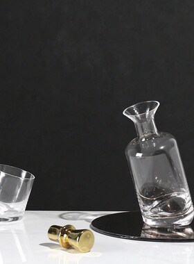 简约现代轻奢玻璃酒杯酒具醒酒器样板房间售楼处S餐桌软装饰品摆