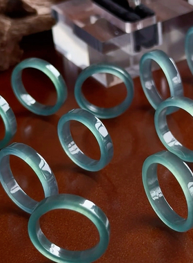 天然翡翠戒指女款冰种玉石指环素圈指环情侣对戒