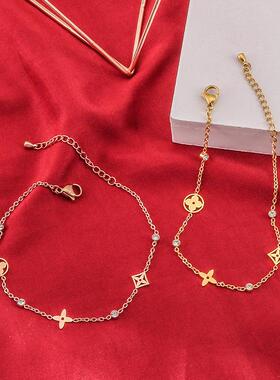 多个镂空幸运四叶花手链女镀18K玫瑰金韩版简约钛钢配饰品不掉色