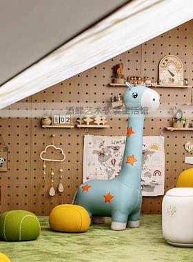 样板间儿童房e摆件儿童区桌面木质装饰品玩具墙壁挂售楼处卡通装