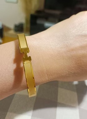 欧美钛钢18金H字母光面磨砂手镯时尚轻奢小众情侣手环镯子设计感