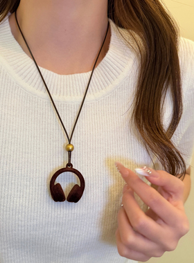 韩系氛围红色丝绒耳机吊坠项链